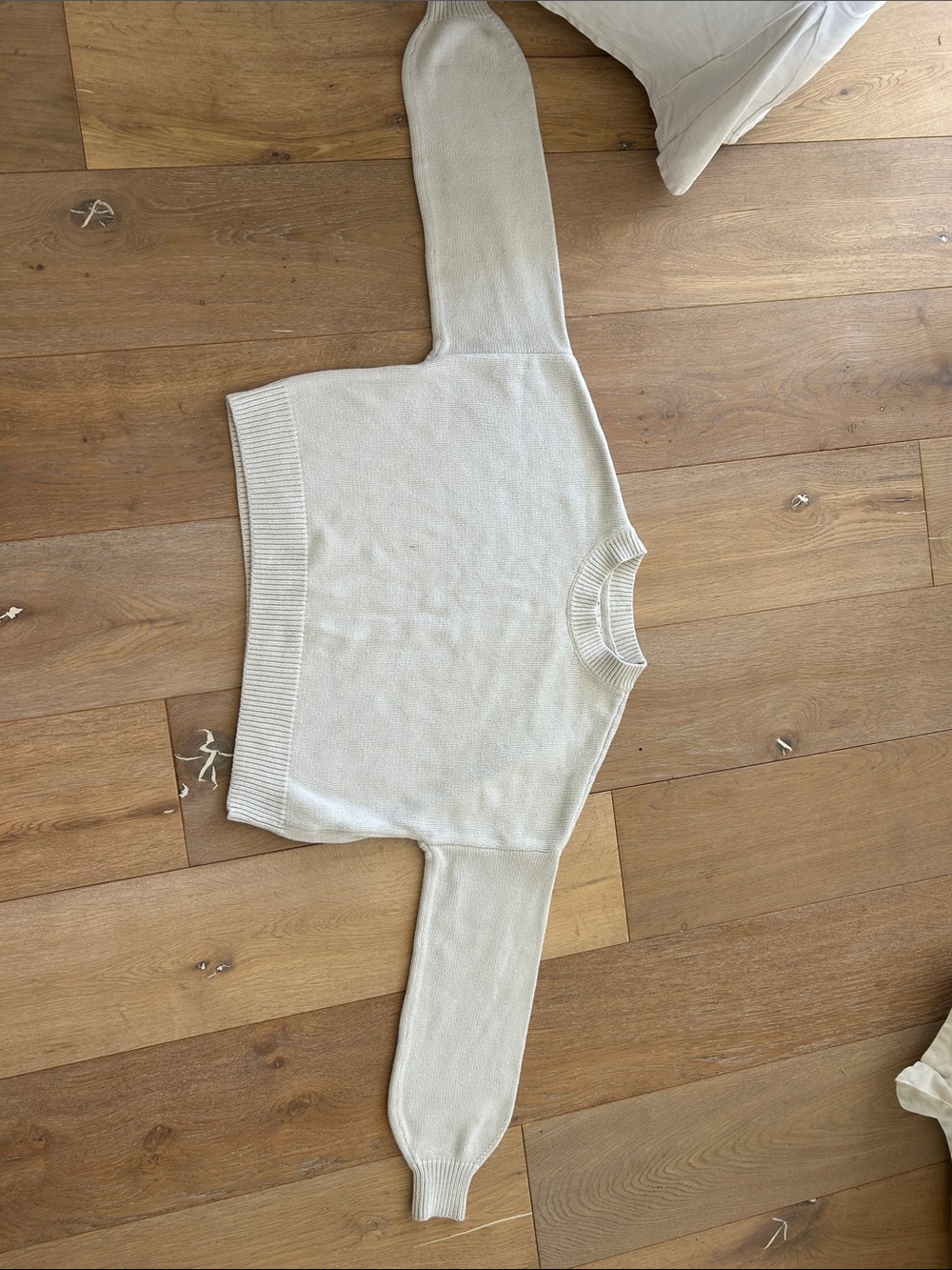 Hollister Soft Cream Crewneck Sweater
